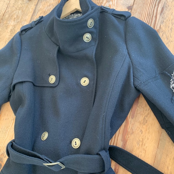 Meet your Posher, Jennifer - Picture 3 of 3